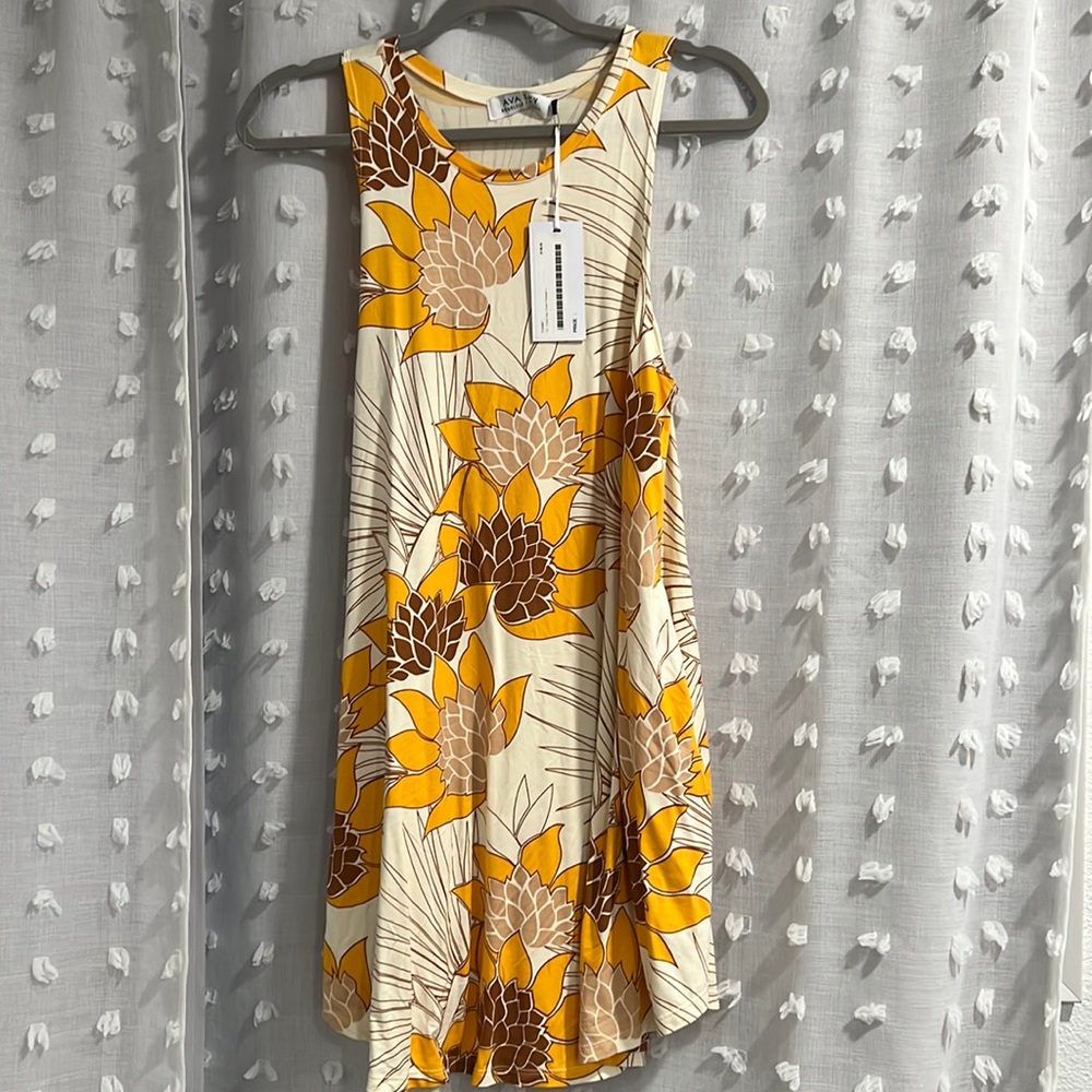 Brand new with out tags Ava Sky. Dress Deja